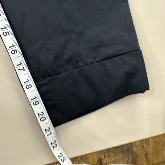 Chicos Capri Pants Womens 3P (16 P) Black Stretch Cropped Cuffs Pockets Office - Picture 12 of 13